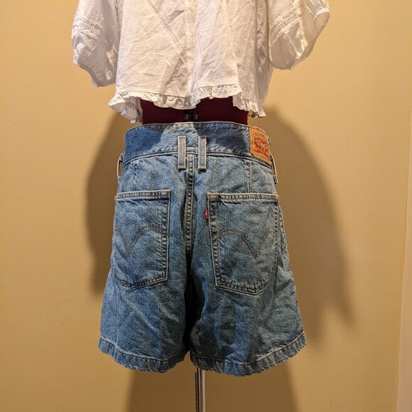 LEVI’S Women’s Denim washed blue Shorts – Size 31 – Relaxed A-Line Silhouette - Picture 11 of 16